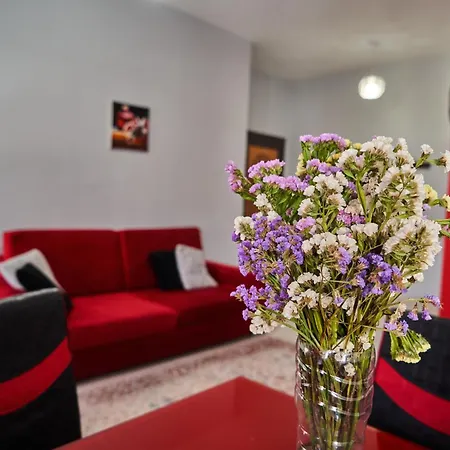 Kalpazo New Bazzar Apartamento Tirana